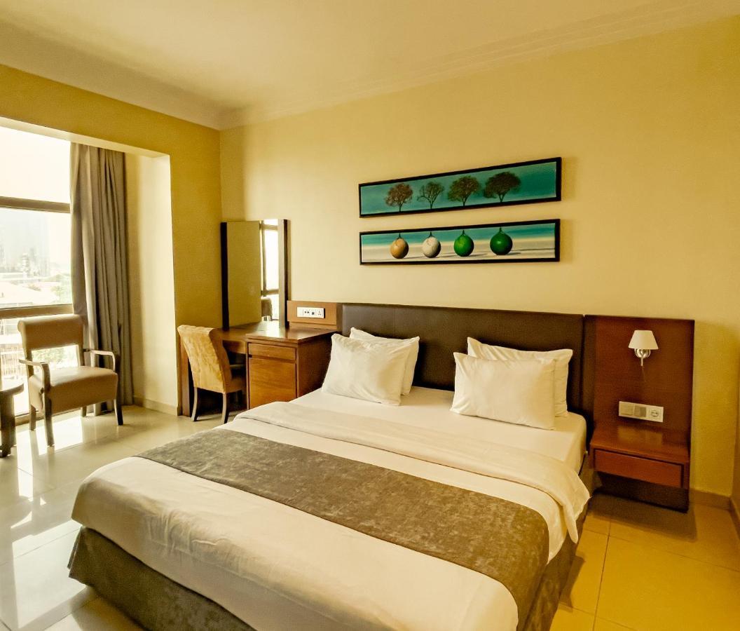 The Avenue Suites Лагос Екстериор снимка